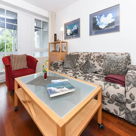 Comforts Near Seaside Charm, Cleaning Included Apartment