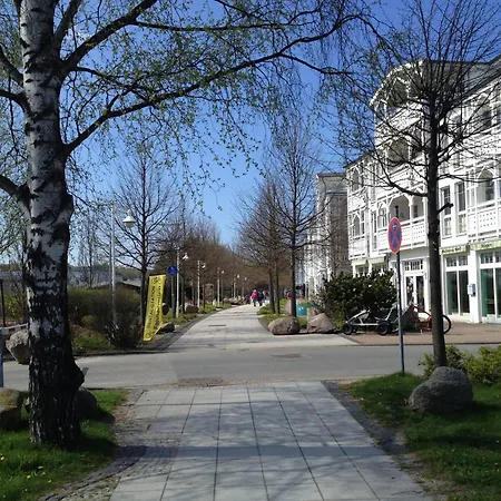 Comforts Near Seaside Charm, Cleaning Included Apartment Sellin (Rugen)