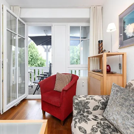 Comforts Near Seaside Charm, Cleaning Included Apartment *